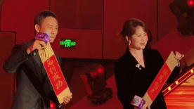 被快递员撞到h高潮